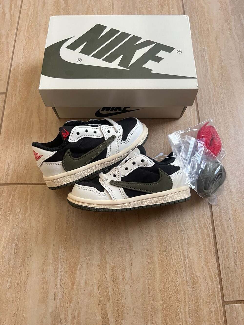 Size 6c - Jordan Air Jordan 1 Retro Low OG SP TD Travis Scott Medium Olive